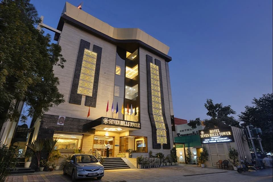 Hotel Seven Hills Tower